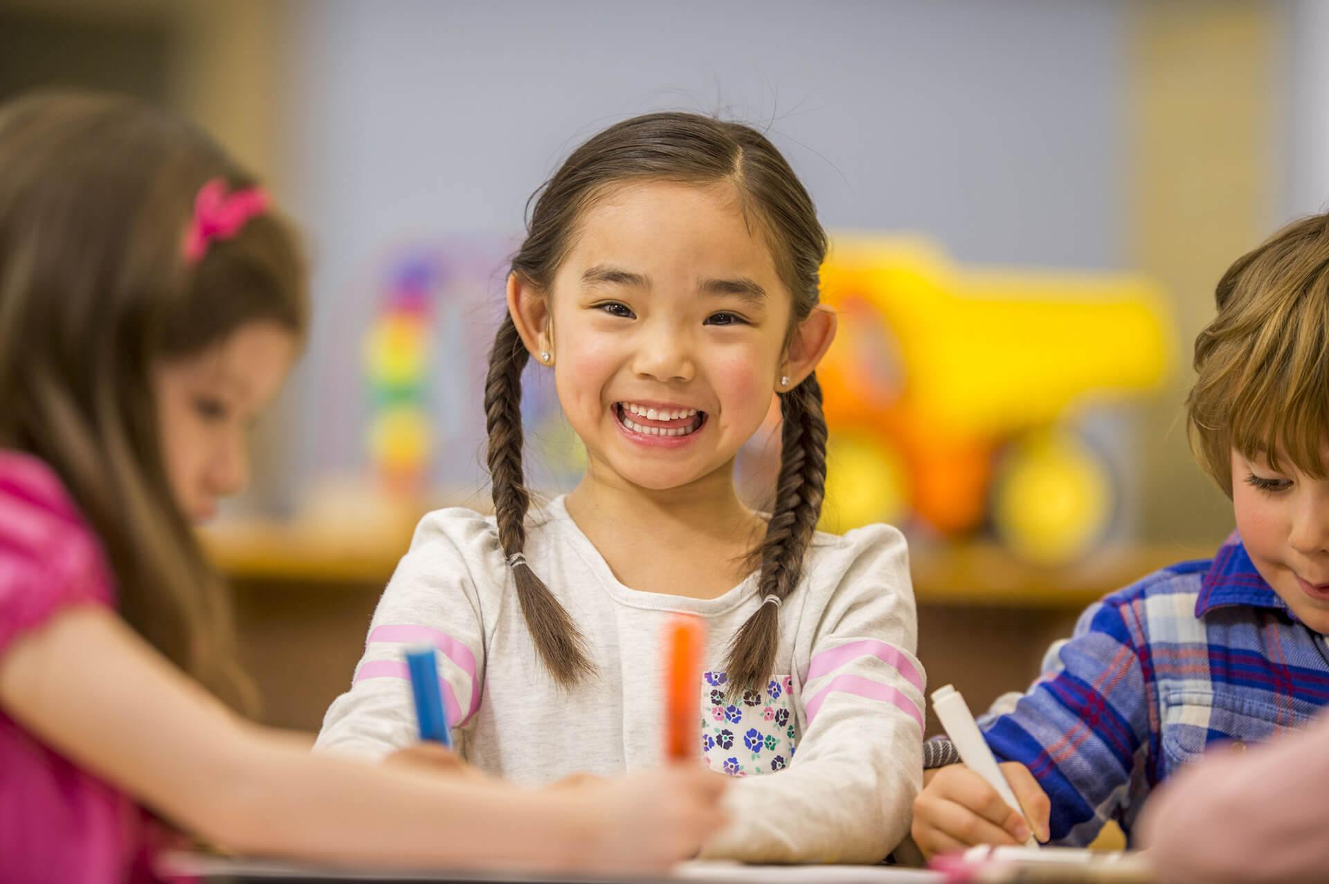 Comparing Montessori and Waldorf Education: A Look at Preschool - Spring  Garden Waldorf School